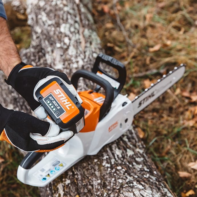 STIHL® MSA 220 C-B Battery Powered Chainsaw
